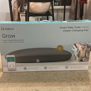Hatch grow and smart changing pad